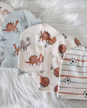 Czapki chłopięce wiosenne